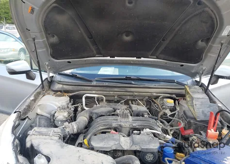 2017 Subaru Outback 2.5I Premium z USA, uszkodzony, nr VIN 4S4BSAFC8H3215223